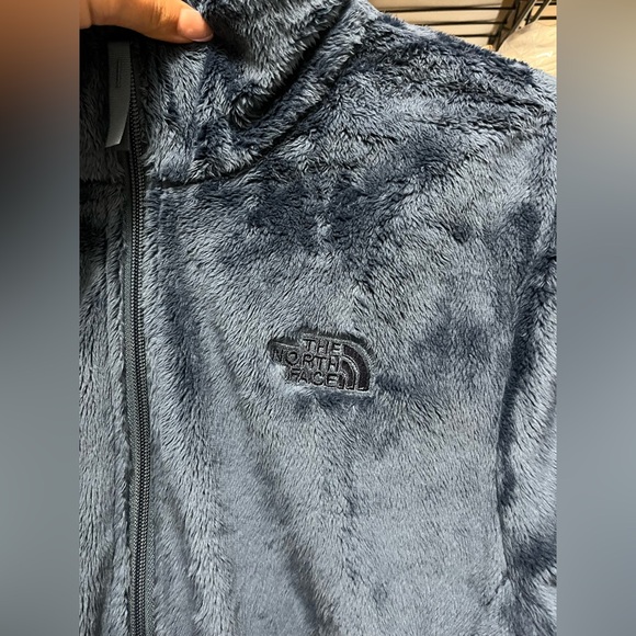 NWT Women’s NorthFace Fur Jacket 🧥💙 Brand new never used! - Picture 2 of 8